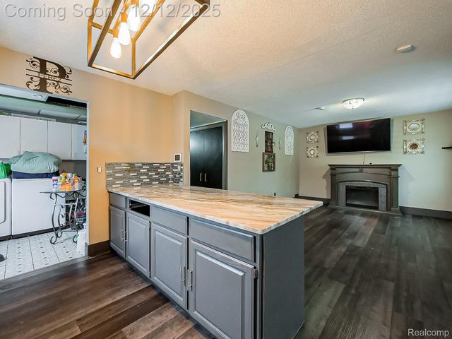 6087 N Parent Street, Westland, MI 48185