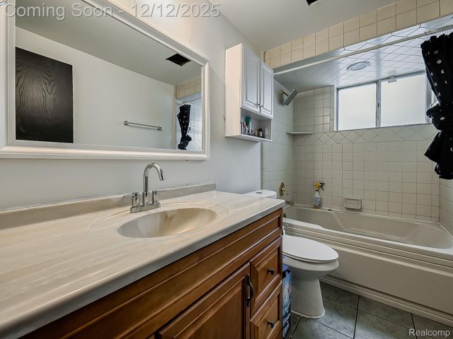 6087 N Parent Street, Westland, MI 48185