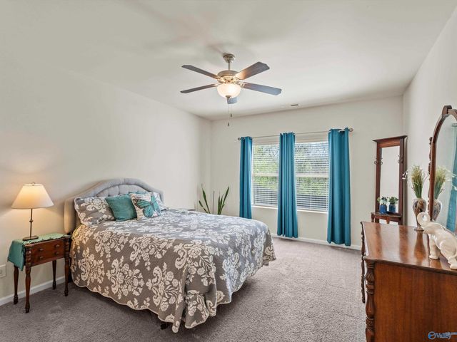 626 Magnolia Place Lane, Hartselle, AL 35640