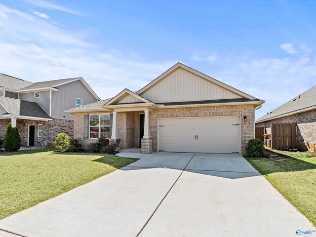 626 Magnolia Place Lane, Hartselle, AL 35640