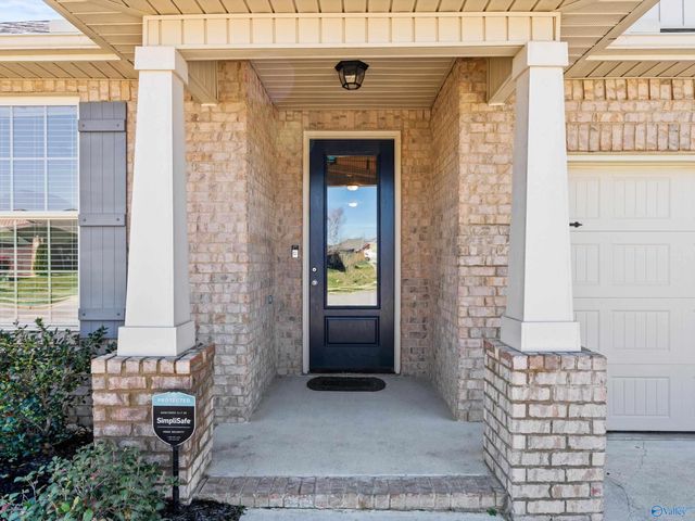 626 Magnolia Place Lane, Hartselle, AL 35640