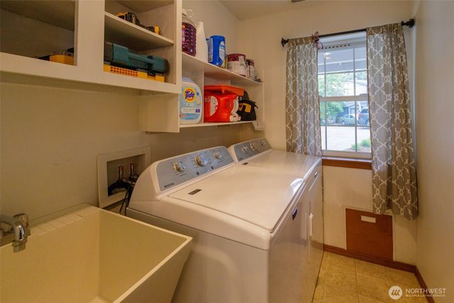 19617 21st Street Ct SW, Lakebay, WA 98349