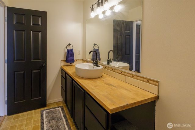 19617 21st Street Ct SW, Lakebay, WA 98349