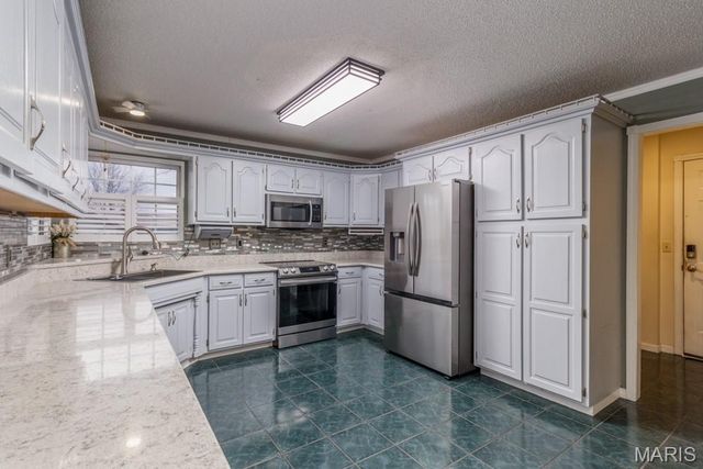 2100 LILLY, Lebanon, MO 65536