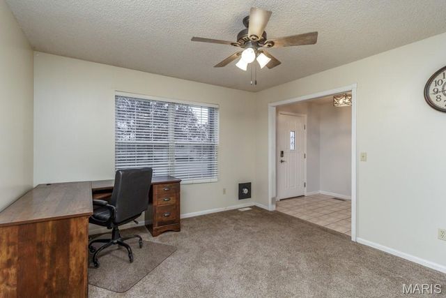 2100 LILLY, Lebanon, MO 65536