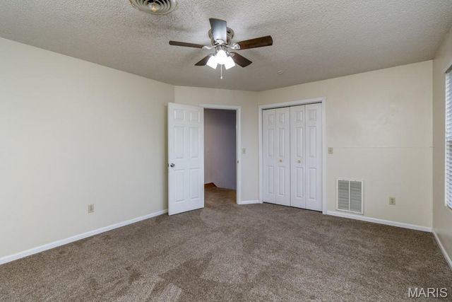 2100 LILLY, Lebanon, MO 65536