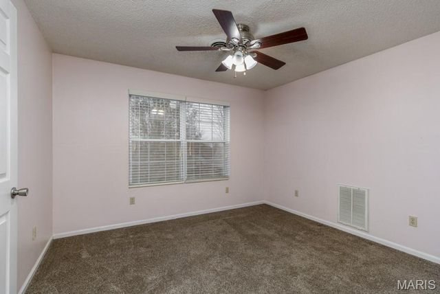 2100 LILLY, Lebanon, MO 65536