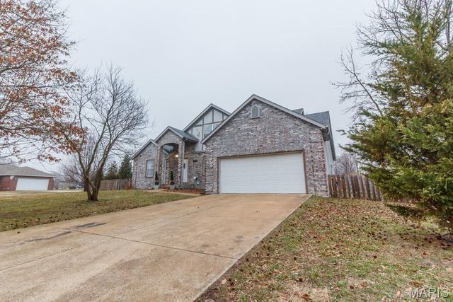 2100 LILLY, Lebanon, MO 65536