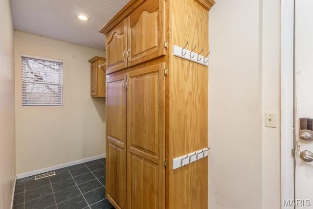 2100 LILLY, Lebanon, MO 65536