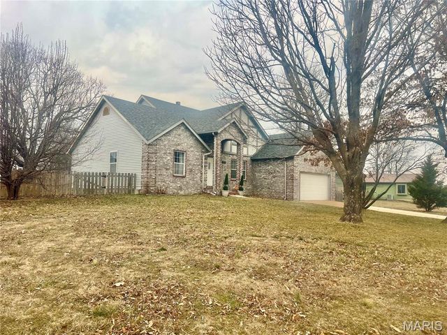 2100 LILLY, Lebanon, MO 65536