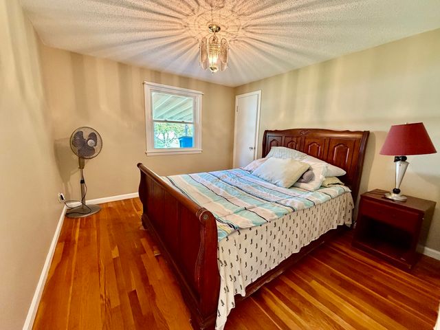133 Denwall Dr, Springfield, MA 01119