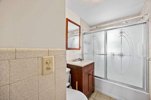 133 Denwall Dr, Springfield, MA 01119