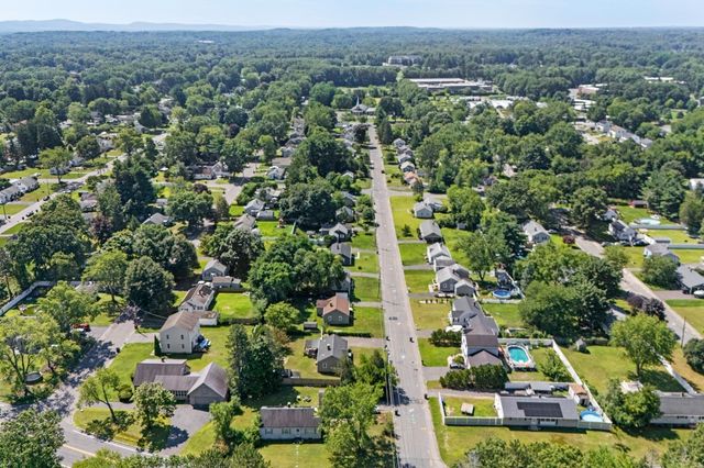 133 Denwall Dr, Springfield, MA 01119
