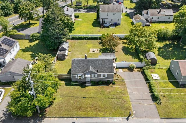133 Denwall Dr, Springfield, MA 01119