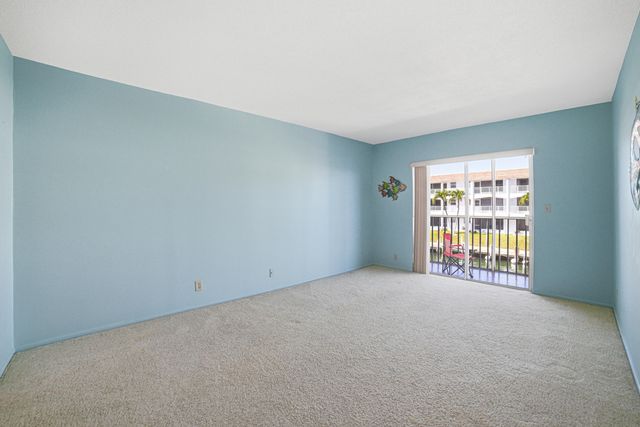 101 Doolen Court 210, North Palm Beach, FL 33408