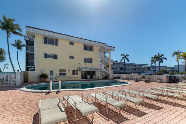 101 Doolen Court 210, North Palm Beach, FL 33408