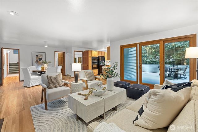 13619 NE 28th Street, Bellevue, WA 98005
