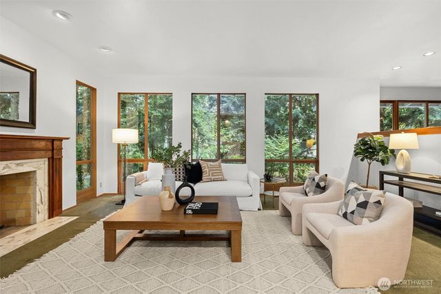 13619 NE 28th Street, Bellevue, WA 98005