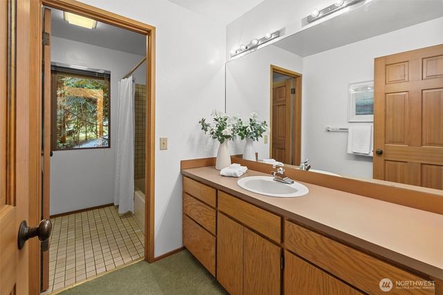 13619 NE 28th Street, Bellevue, WA 98005