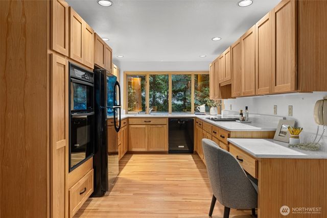 13619 NE 28th Street, Bellevue, WA 98005
