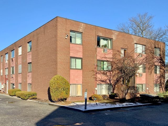 9 Ryder St 19, Arlington, MA 02476