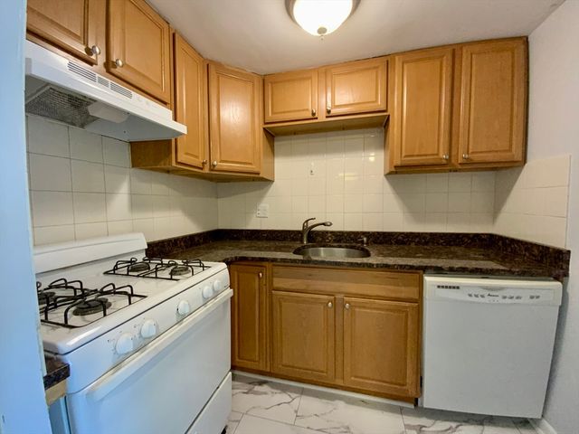 9 Ryder St 19, Arlington, MA 02476