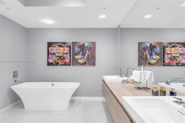 17111 Biscayne Blvd 602, North Miami Beach, FL 33160