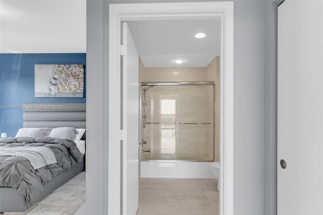 17111 Biscayne Blvd 602, North Miami Beach, FL 33160