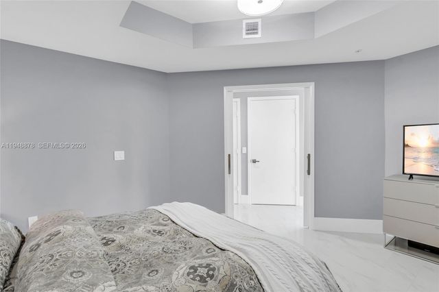 17111 Biscayne Blvd 602, North Miami Beach, FL 33160