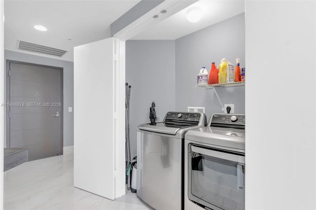 17111 Biscayne Blvd 602, North Miami Beach, FL 33160