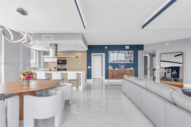 17111 Biscayne Blvd 602, North Miami Beach, FL 33160