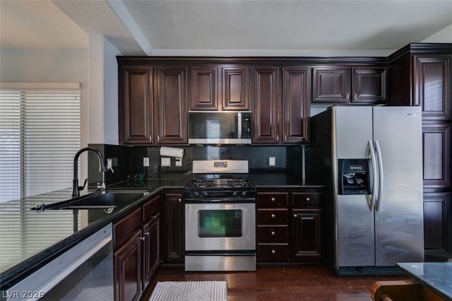 8233 Shaded Arbors Street, Las Vegas, NV 89139