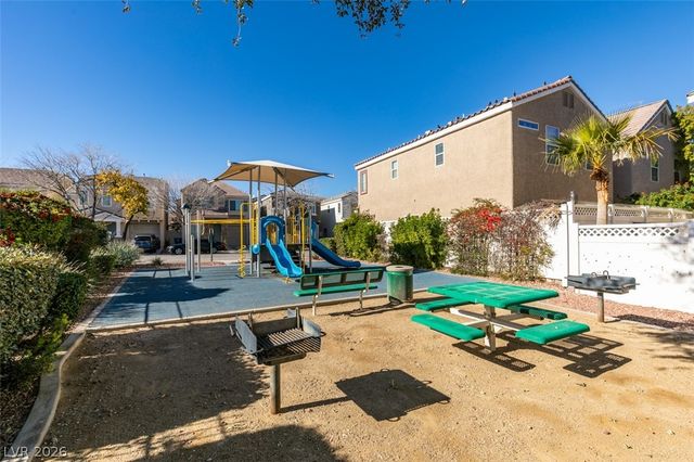 8233 Shaded Arbors Street, Las Vegas, NV 89139