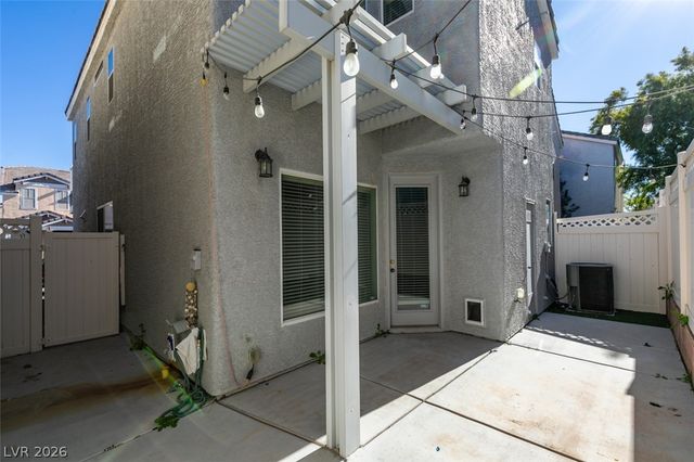 8233 Shaded Arbors Street, Las Vegas, NV 89139