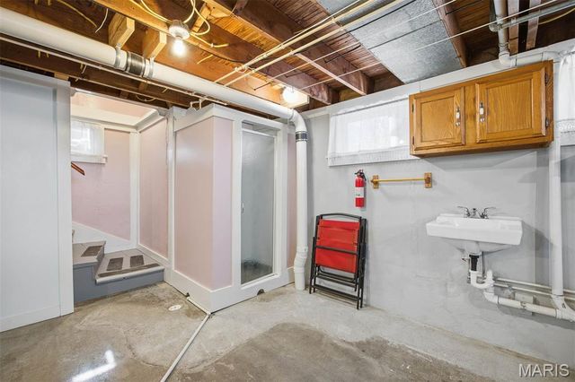 1515 Laurel Street, Highland, IL 62249