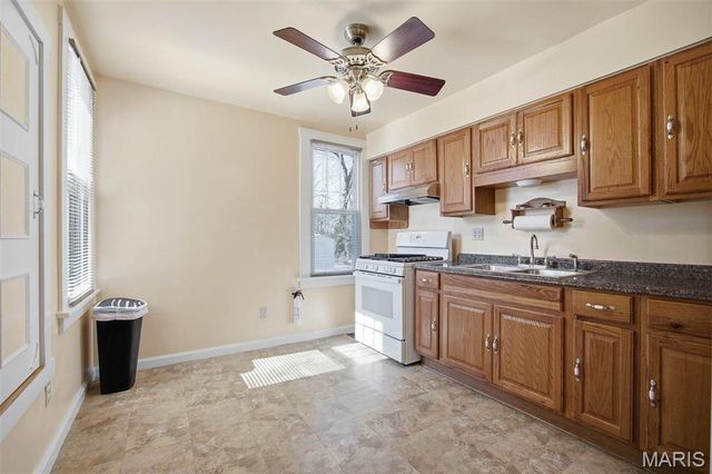 1515 Laurel Street, Highland, IL 62249