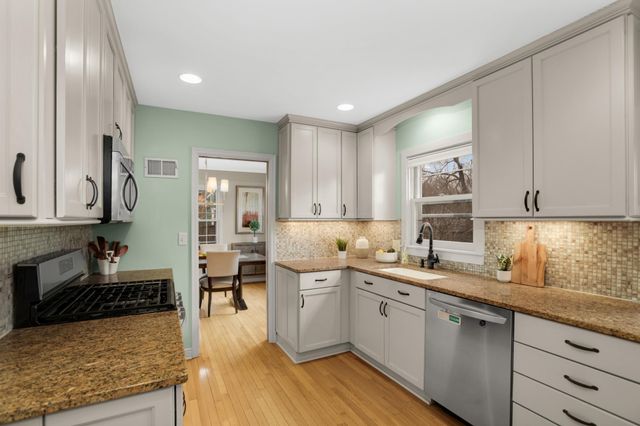 5920 Colfax Avenue S, Minneapolis, MN 55419