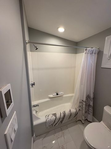 97 Washington St 3, Gloucester, MA 01930