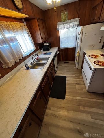 135 Voyager Boulevard, Dayton, OH 45417