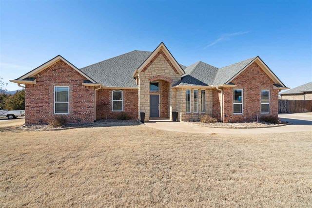 1319 NW Poko Mountain Ln, Lawton, OK 73507