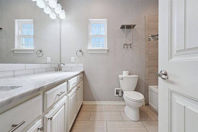 1319 NW Poko Mountain Ln, Lawton, OK 73507