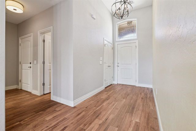 1319 NW Poko Mountain Ln, Lawton, OK 73507