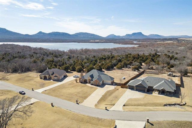 1319 NW Poko Mountain Ln, Lawton, OK 73507