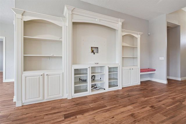 1319 NW Poko Mountain Ln, Lawton, OK 73507