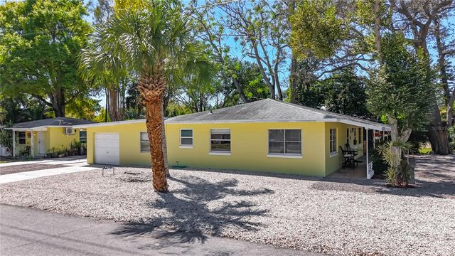 5202 9TH AVENUE S, Gulfport, FL 33707