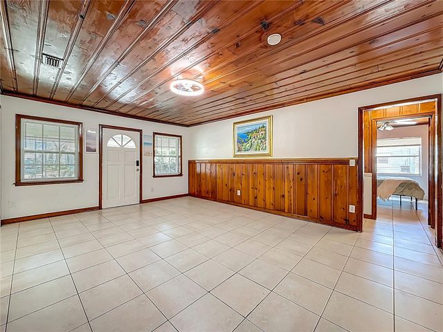 5202 9TH AVENUE S, Gulfport, FL 33707