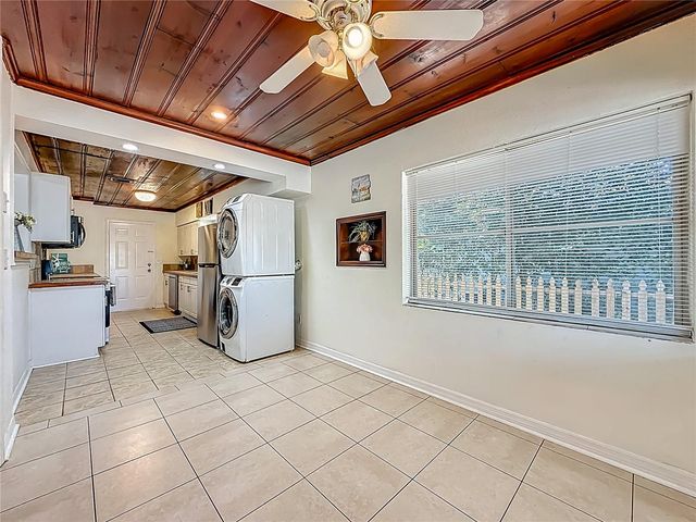 5202 9TH AVENUE S, Gulfport, FL 33707