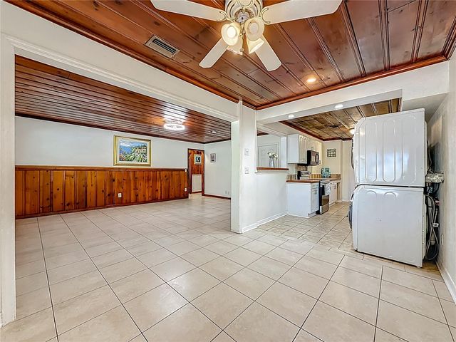 5202 9TH AVENUE S, Gulfport, FL 33707