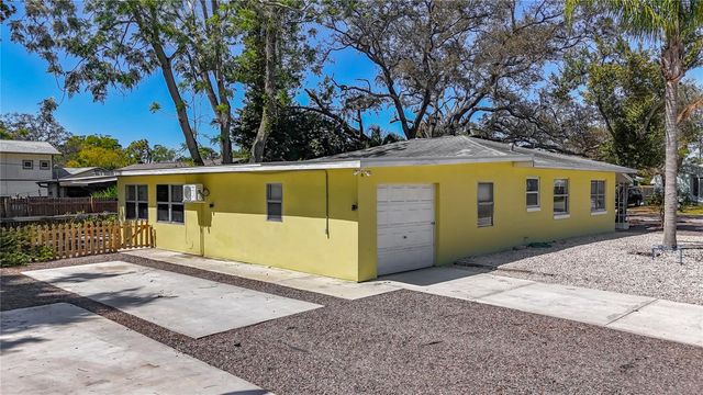 5202 9TH AVENUE S, Gulfport, FL 33707