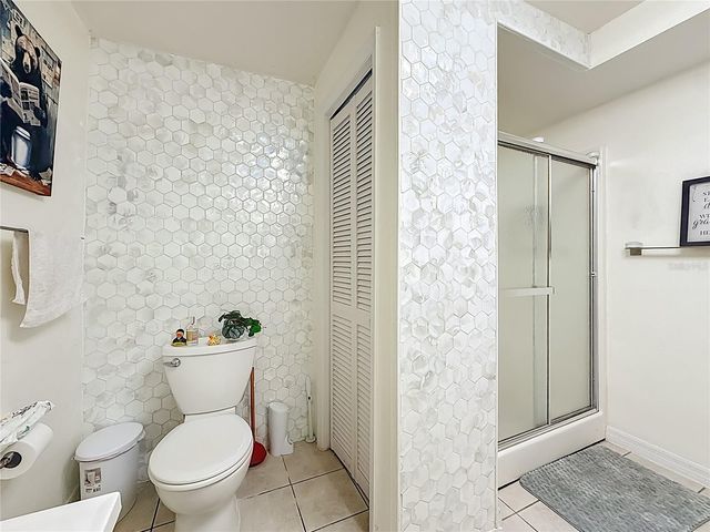 5202 9TH AVENUE S, Gulfport, FL 33707